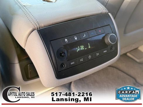 Used 2010 Saturn Outlook XR image 17