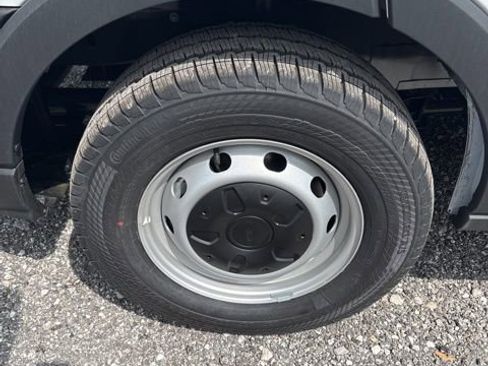 New 2025 Ford Transit 250 Base image 19