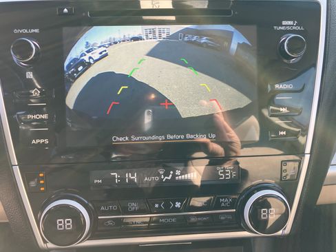 Used 2019 Subaru Outback 2.5i Premium image 11