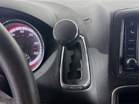 Used 2019 Dodge Grand Caravan SE FWD image 20