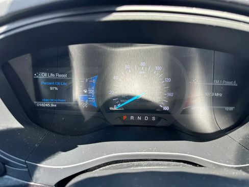 Used 2018 Ford Fusion SE w/ Fusion SE Technology Package FWD image 26