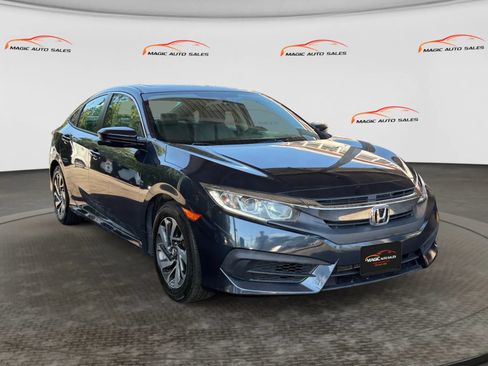 Used 2017 Honda Civic EX image 5