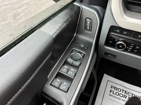 Used 2024 Ford F250 XLT w/ XLT Premium Package AWD/4WD image 27