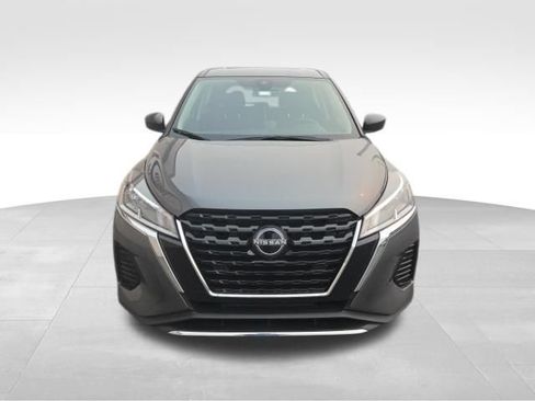 Used 2024 Nissan Kicks S FWD image 3