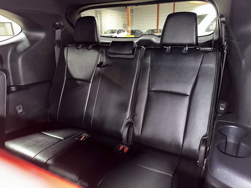 Used 2022 Toyota Highlander XSE AWD/4WD image 18