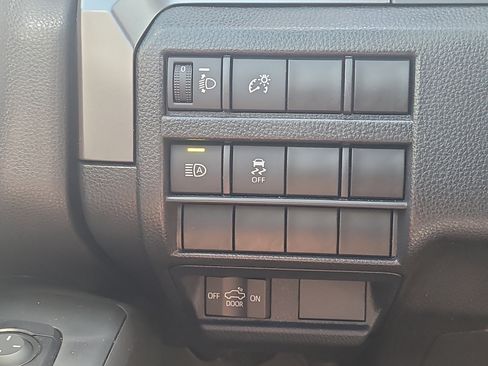 Certified 2024 Toyota Tacoma SR5 image 28