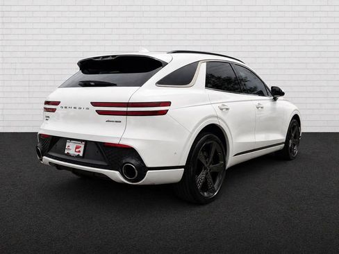 Used 2022 Genesis GV70 3.5T Sport w/ Sport Prestige Package AWD/4WD image 4