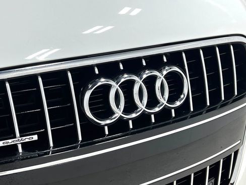 Used 2015 Audi Q7 TDI Premium Plus w/ Premium Plus Package AWD/4WD image 45