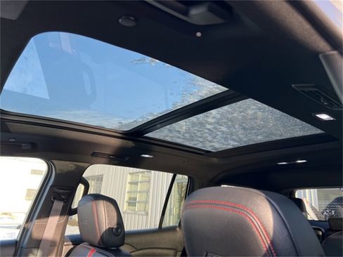 Used 2024 Chevrolet Traverse RS w/ LPO, Floor Liner Package image 16