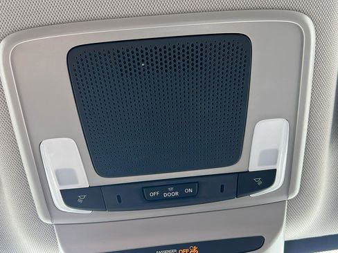 New 2025 Honda HR-V LX image 27