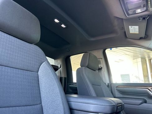 Used 2024 Chevrolet Silverado 2500 LT w/ Convenience Package AWD/4WD image 15