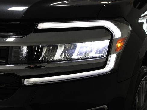 Used 2024 Ford Expedition Limited image 57