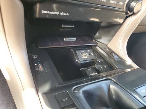 Used 2022 Lexus GX 460 Luxury w/ Accessory Package AWD/4WD image 24