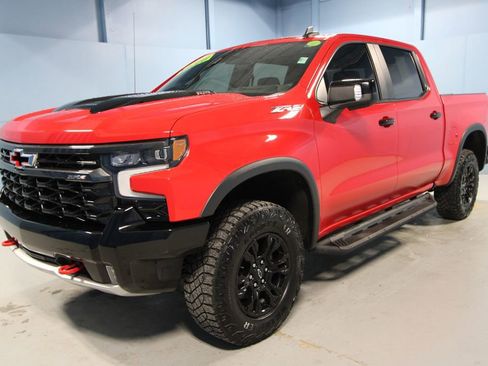 Used 2023 Chevrolet Silverado 1500 ZR2 w/ Technology Package AWD/4WD image 35