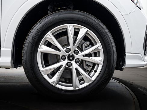 Certified 2023 Audi Q3 2.0T Premium w/ Convenience Package AWD/4WD image 22
