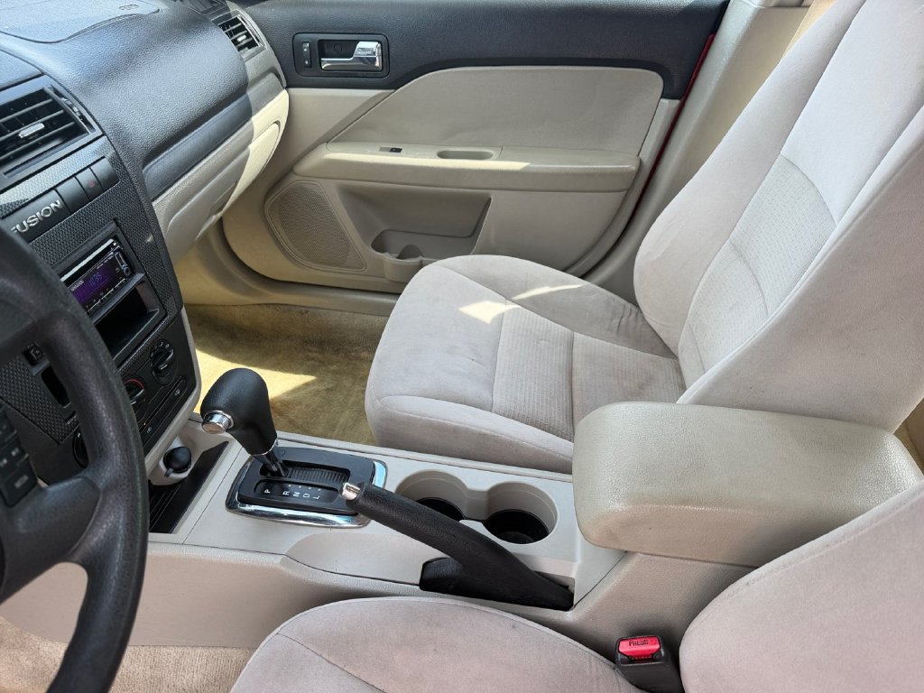 Used 2006 Ford Fusion SE FWD image 12