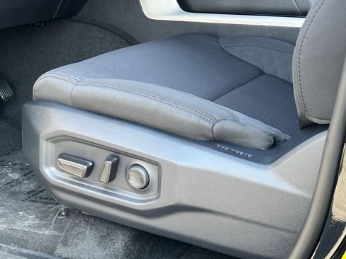 New 2026 Toyota Tundra SR5 AWD/4WD image 10