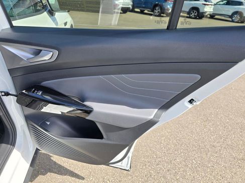 New 2026 Volkswagen ID.4 Pro S image 38