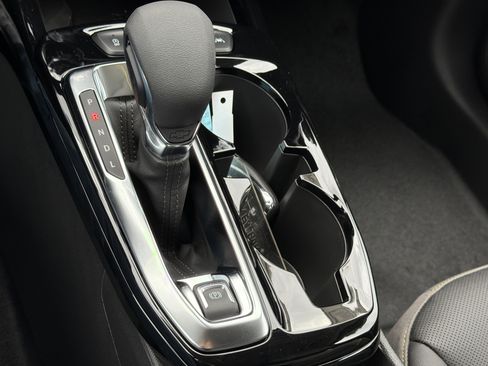 New 2026 Chevrolet Trax ACTIV w/ Sunroof Package image 24