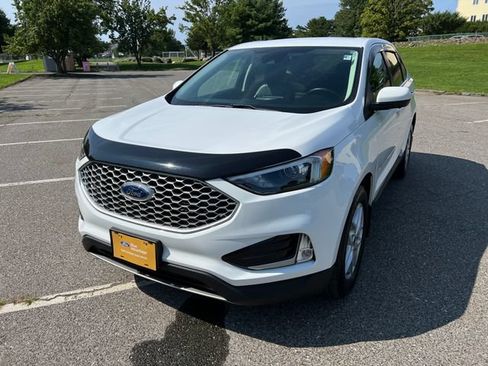 Used 2023 Ford Edge SEL w/ Convenience Package AWD/4WD image 4