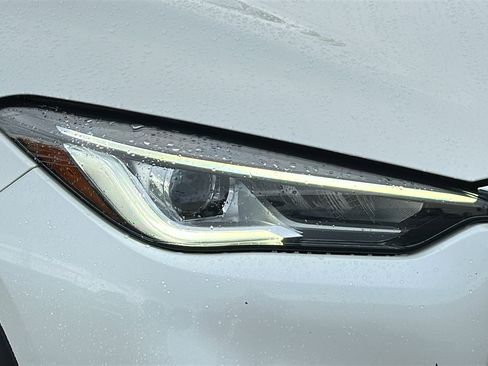 Certified 2022 INFINITI QX50 Luxe image 4