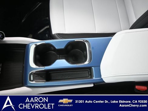 New 2026 Chevrolet Equinox EV LT AWD/4WD image 19