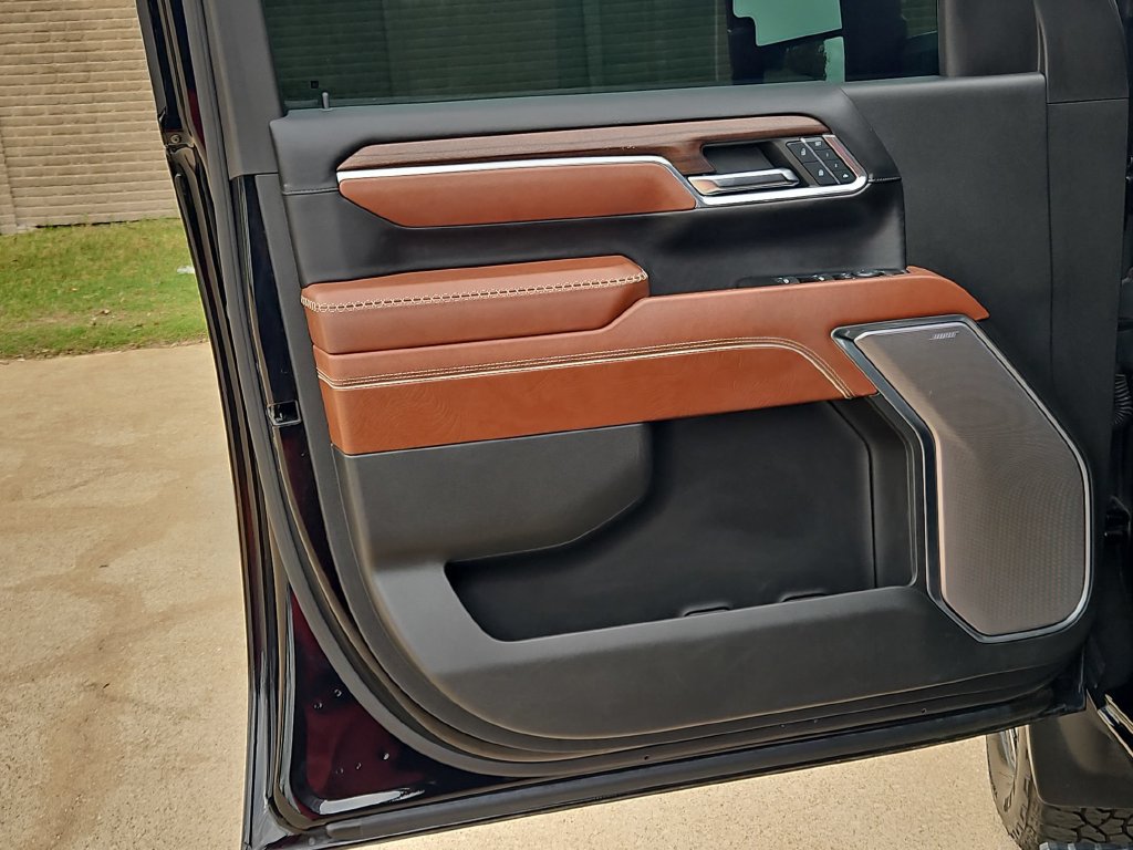 Used 2024 GMC Sierra 2500 Denali Ultimate AWD/4WD image 14