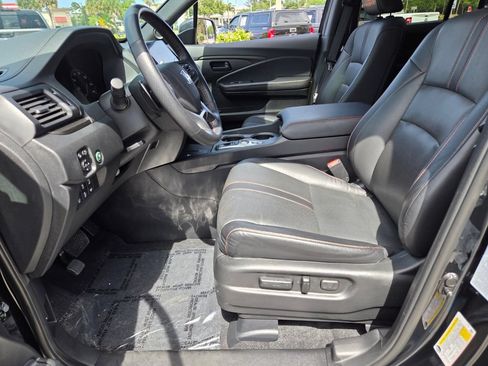 Certified 2024 Honda Ridgeline TrailSport image 9