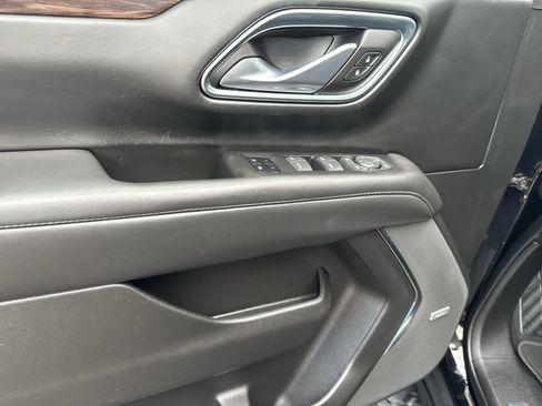 Certified 2023 Chevrolet Suburban Z71 w/ Luxury Package image 15