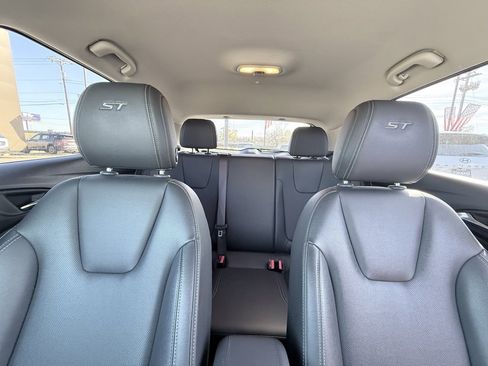 Used 2024 Buick Encore GX Sport Touring image 22