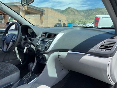 Used 2015 Hyundai Accent GS FWD image 15