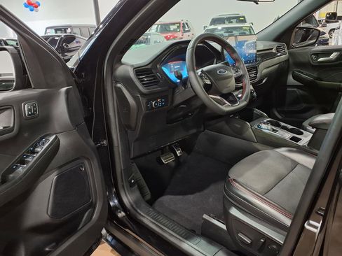 Used 2023 Ford Escape ST-Line Select w/ Tech Pack #2 AWD/4WD image 15