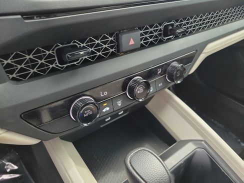 Certified 2023 Honda Accord LX image 22