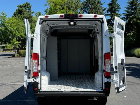 Used 2021 RAM ProMaster 2500 w/ Interior LED Lighting Group FWD image 23