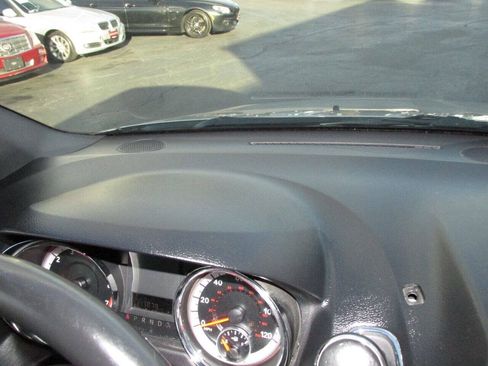 Used 2017 Dodge Grand Caravan SXT FWD image 50