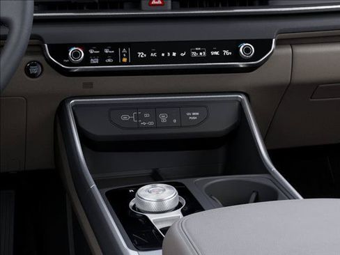 Used 2026 Kia Carnival EX FWD image 23