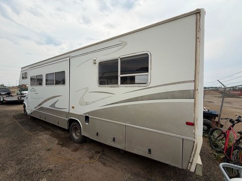 Used 2002 Ford E-450 and Econoline 450 RWD image 4