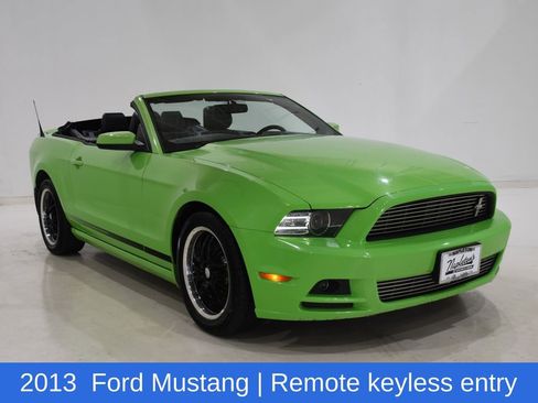 Used 2013 Ford Mustang Premium image 6