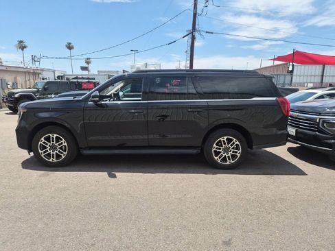 Used 2025 Ford Expedition Max Active AWD/4WD image 5