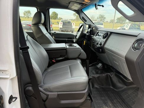 Used 2016 Ford F350 XL w/ Power Equipment Group image 3