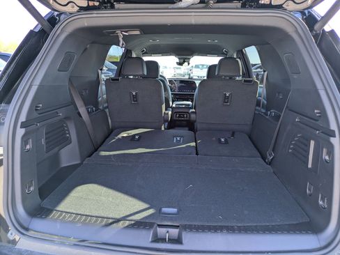 Used 2026 Chevrolet Traverse LT w/ Driver Confidence Package image 24
