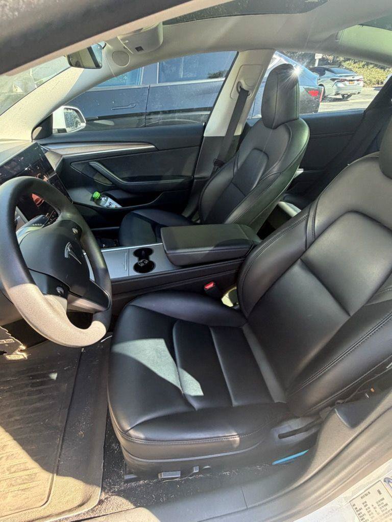 Used 2023 Tesla Model 3 Standard Range RWD image 3