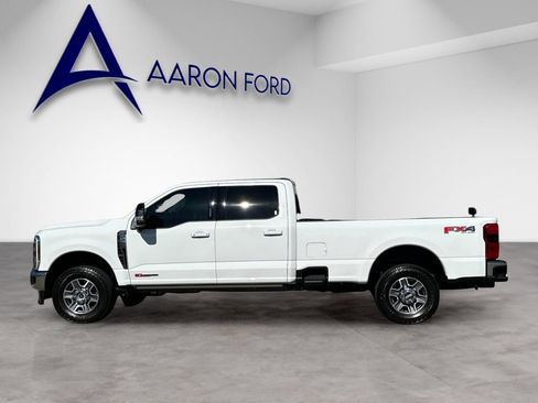Used 2024 Ford F250 Lariat w/ Lariat Ultimate Package image 3