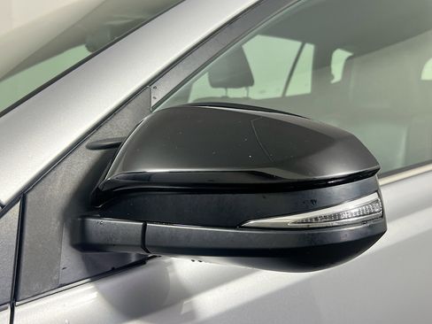 Used 2016 Toyota RAV4 SE image 12