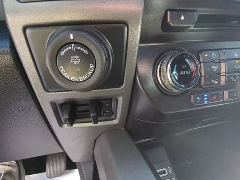 Used 2018 Ford F150 Raptor w/ Equipment Group 802A Luxury AWD/4WD image 31