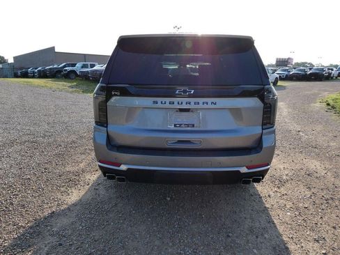 New 2026 Chevrolet Suburban High Country AWD/4WD image 5