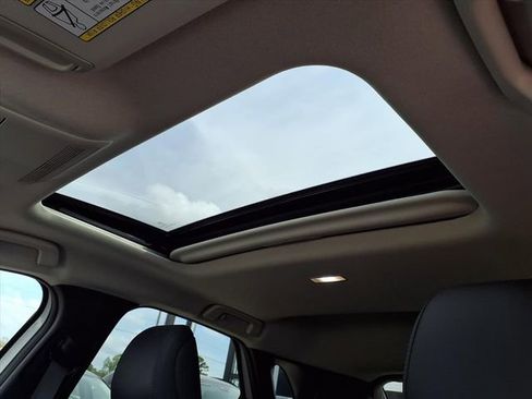 Used 2025 MAZDA CX-30 AWD 2.5 S w/ Preferred Package image 12