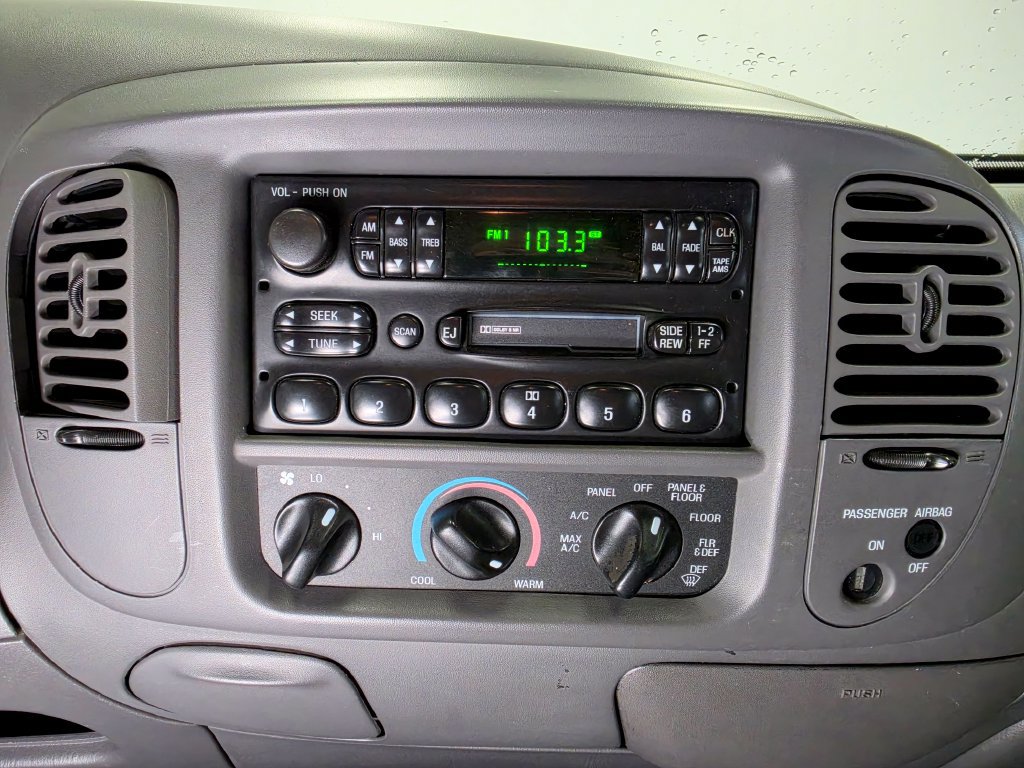 Used 2003 Ford F150 XL RWD image 9