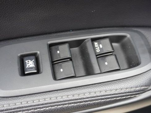 Used 2023 Ford Ranger Lariat w/ Tremor Off-Road Package image 23