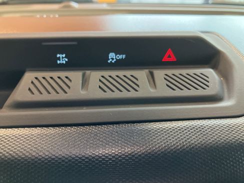 Used 2023 Ford Bronco Outer Banks image 22